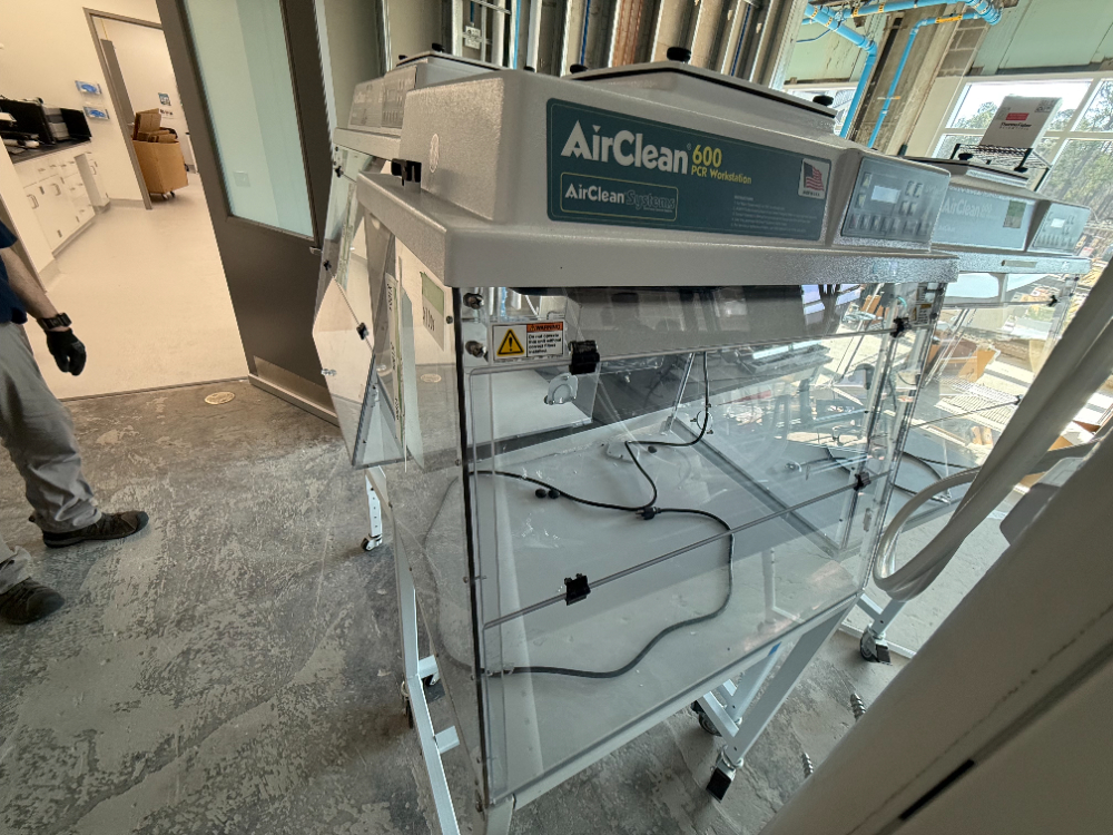 Image of AirClean 600 PCR Workstation